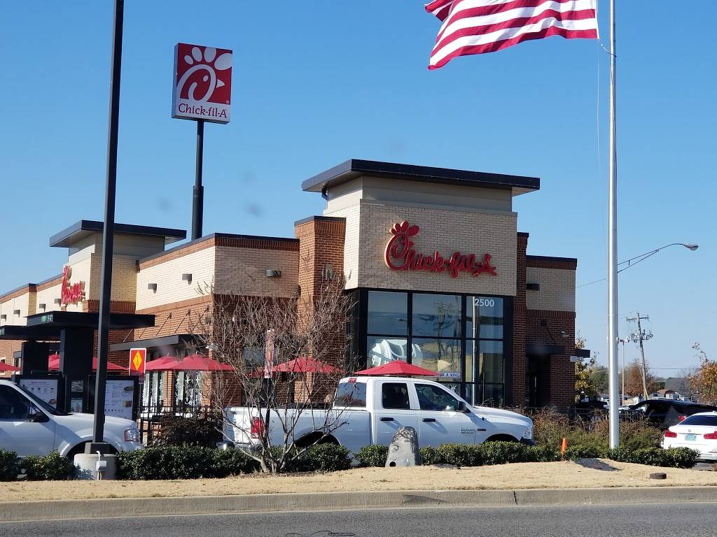 Chick-fil-A | restaurant | 2500 12th Ave NW, Ardmore, OK 73401, USA | 5803197901 OR +1 580-319-7901