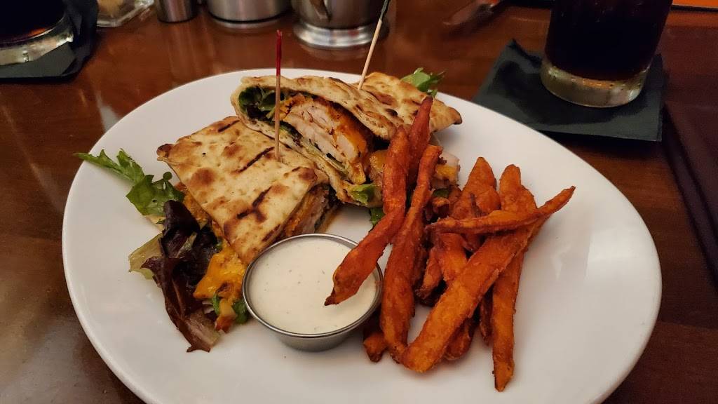 Kres Chophouse | restaurant | 17 W Church St, Orlando, FL 32801, USA | 4074477950 OR +1 407-447-7950