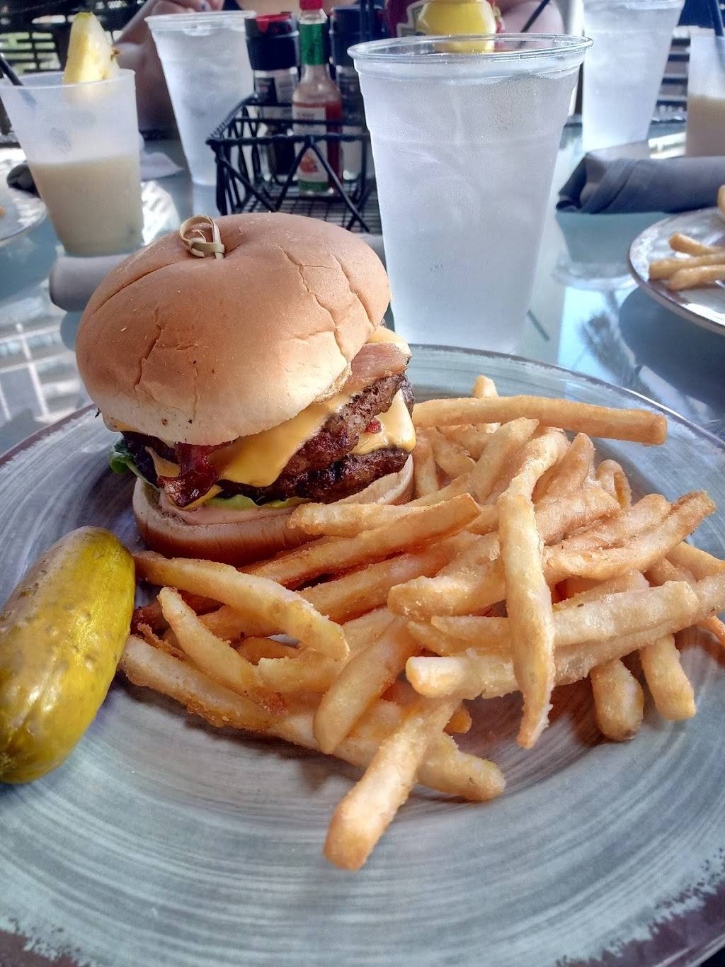 Falls Pool Bar & Grill | restaurant | 8701 World Center Dr, Orlando, FL 32821, USA | 4072394200 OR +1 407-239-4200