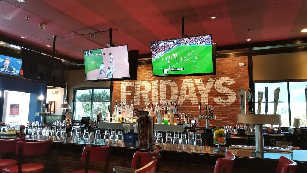 TGI Fridays | restaurant | 400 South Park Ave, Linden, NJ 07036, USA | 9083743003 OR +1 908-374-3003