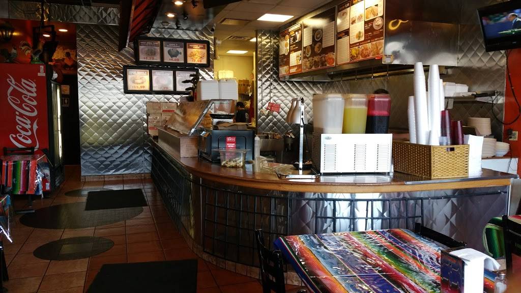 El Gallo Bravo | restaurant | 1429 W Montrose Ave, Chicago, IL 60613, USA | 7734045358 OR +1 773-404-5358