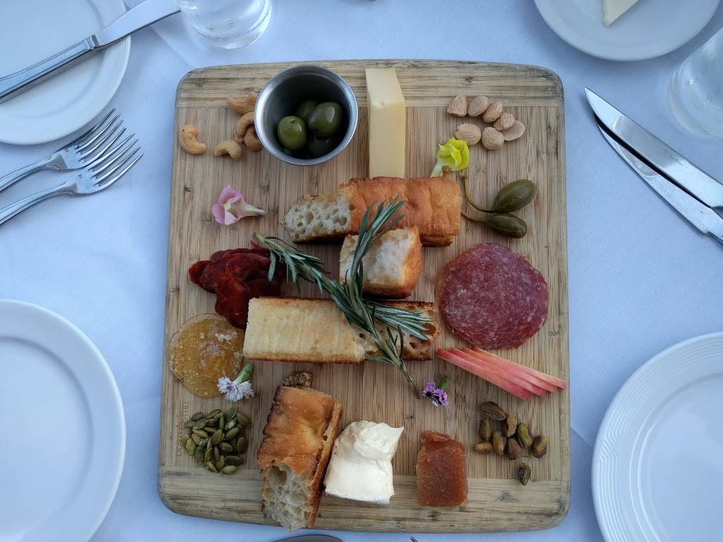 The Sky Room | restaurant | 40 S Locust Ave, Long Beach, CA 90802, USA | 5629832703 OR +1 562-983-2703