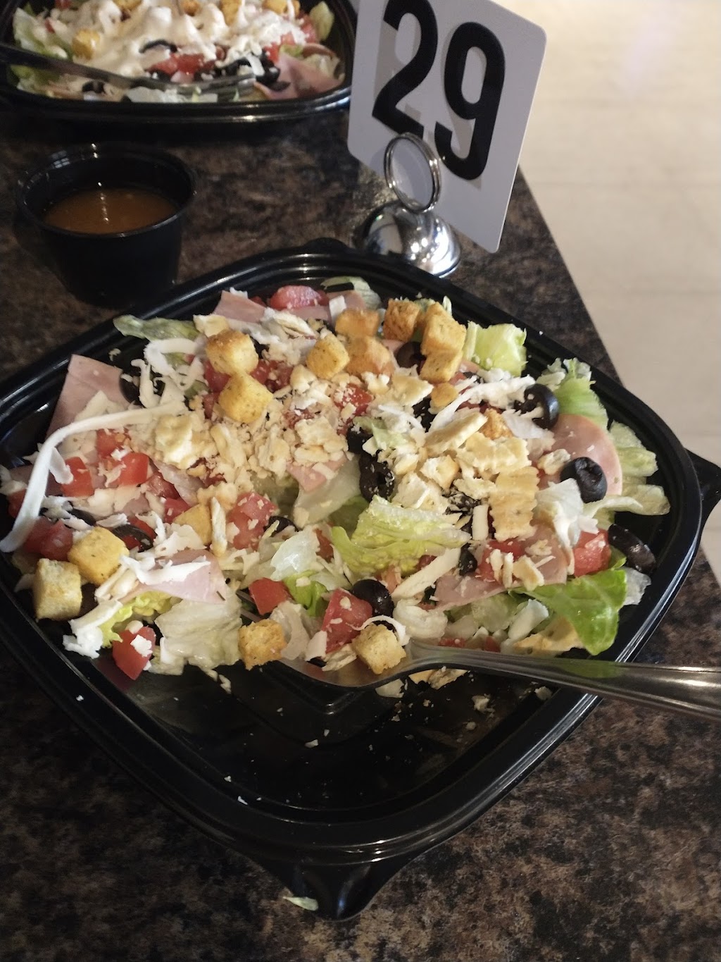 Reggies Pizza | meal takeaway | 321 W Kansas Ave, Greensburg, KS 67054, USA | 6207232200 OR +1 620-723-2200