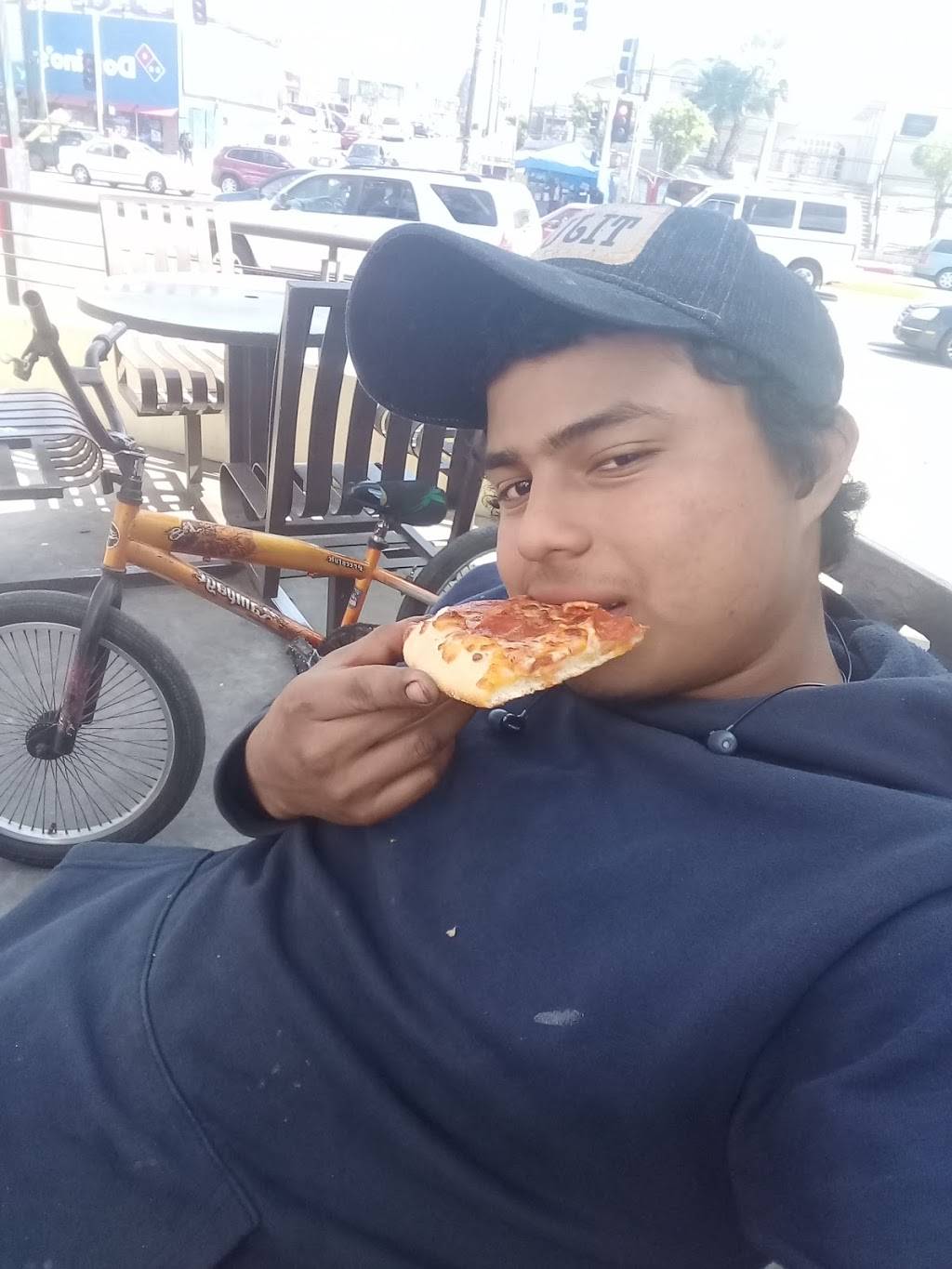 Little Caesars Pizza | meal takeaway | Blvd. Fundadores 6802, El Rubi, 22626 Tijuana, B.C., Mexico | 016649004985 OR +52 664 900 4985