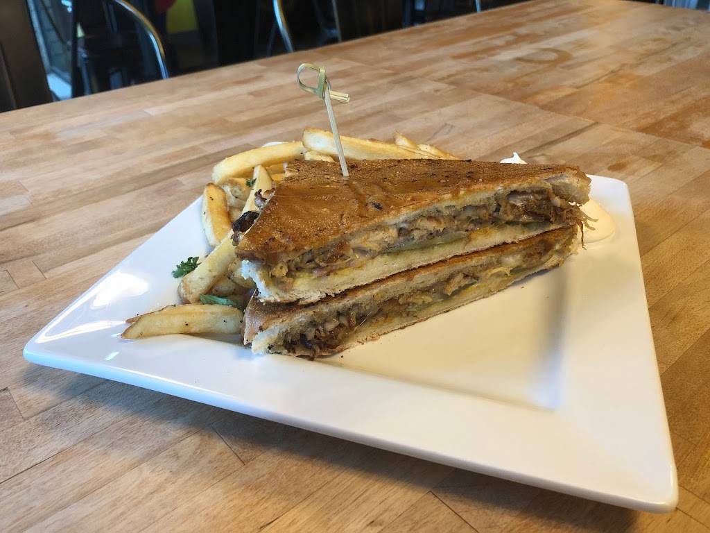 Macubana | restaurant | 116 Welch Ave, Ames, IA 50014, USA | 5153371007 OR +1 515-337-1007