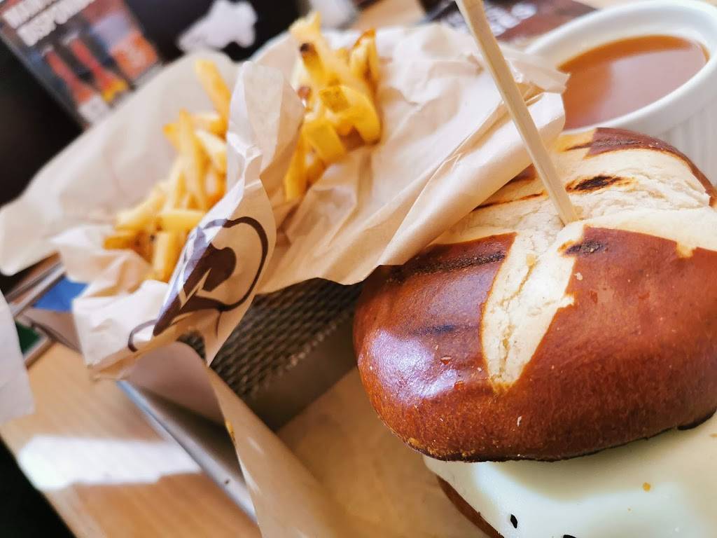 Rôtisserie Scores | restaurant | 6175 Boulevard Taschereau, Brossard, QC J4Z 1A6, Canada | 4504457455 OR +1 450-445-7455