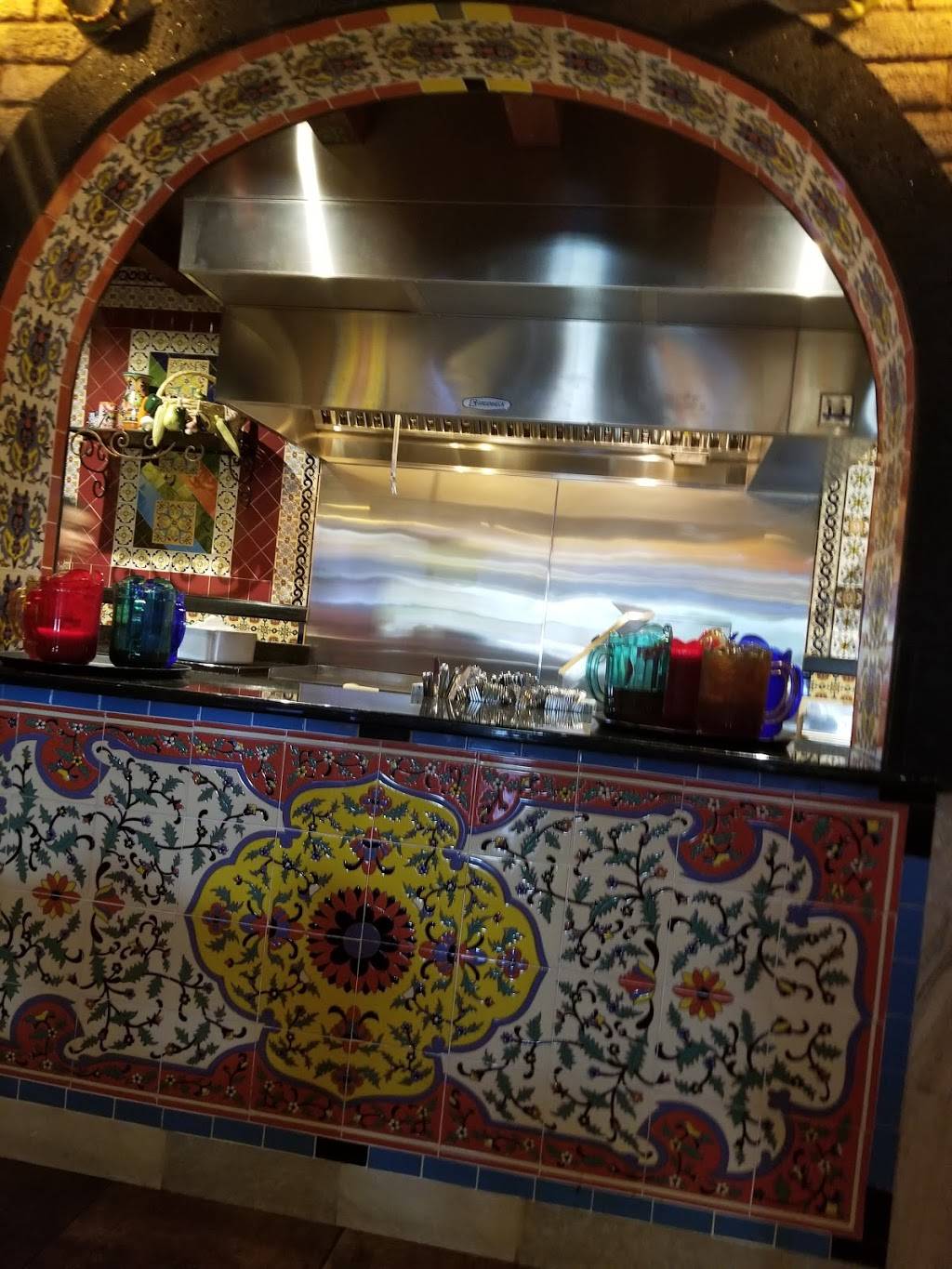 Los Portales Mexican Restaurant | restaurant | 1461 Union University Dr, Jackson, TN 38305, USA | 7316619041 OR +1 731-661-9041