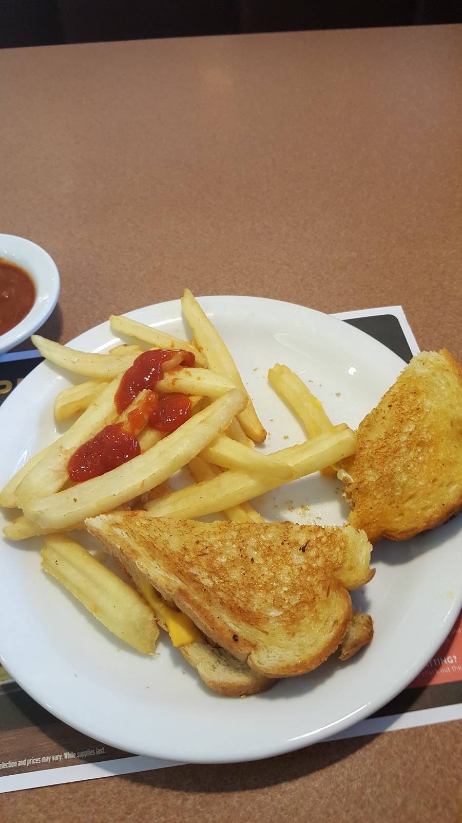 Dennys | restaurant | 3249 Chapman Rd, Wytheville, VA 24382, USA | 2762280025 OR +1 276-228-0025
