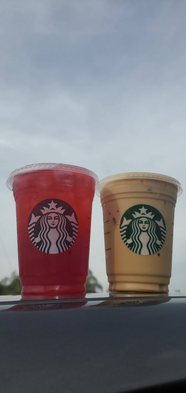 Starbucks | cafe | 1229 S Mooney Blvd A, Visalia, CA 93277, USA | 5597130823 OR +1 559-713-0823