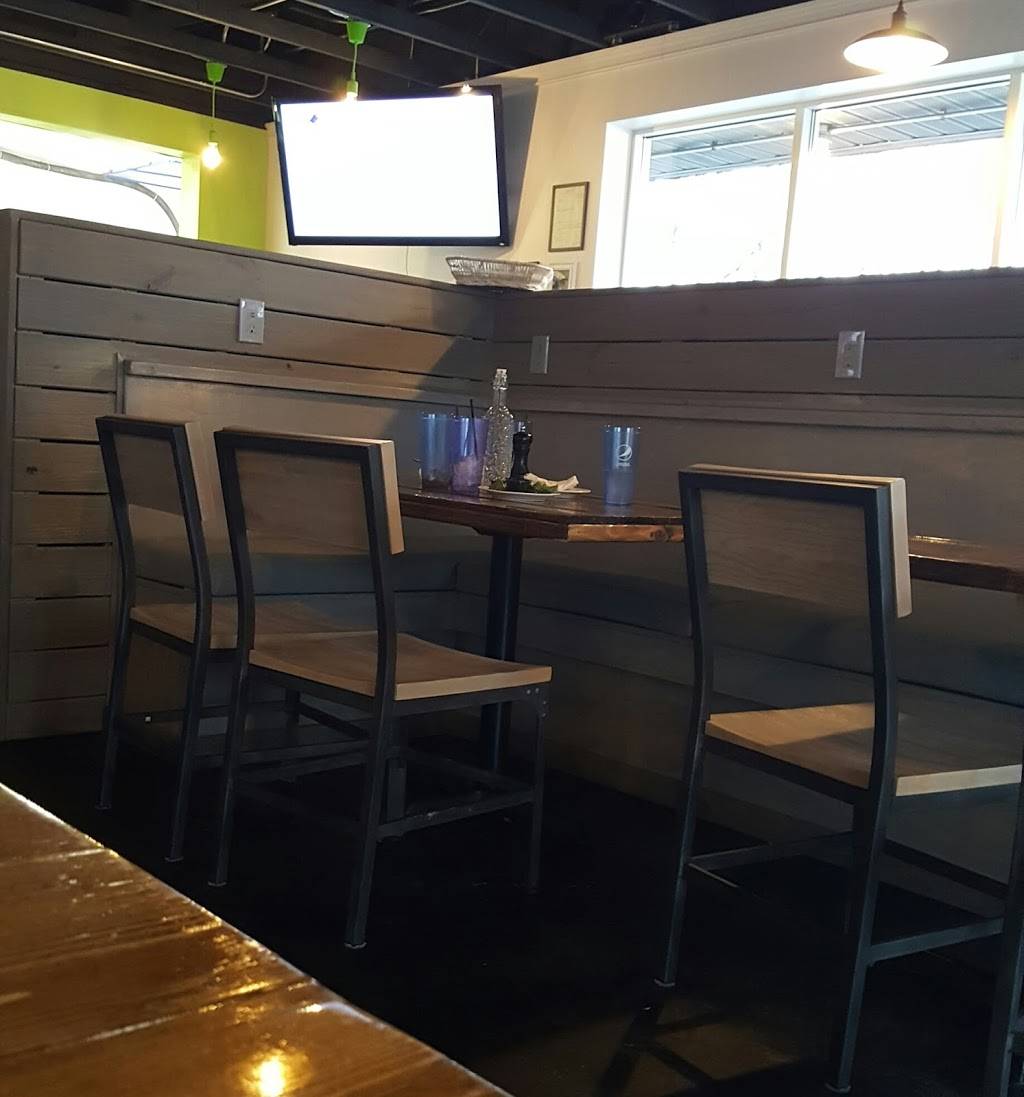 Lincoln And Main Bar Grille | restaurant | 624 N Main St, Urbana, OH 43078, USA | 9375084175 OR +1 937-508-4175