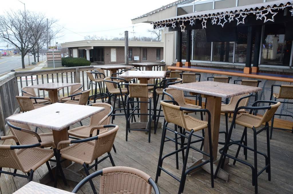 Crossroads Tavern & Eatery | restaurant | 396 W Irving Park Rd, Wood Dale, IL 60191, USA | 6308600055 OR +1 630-860-0055