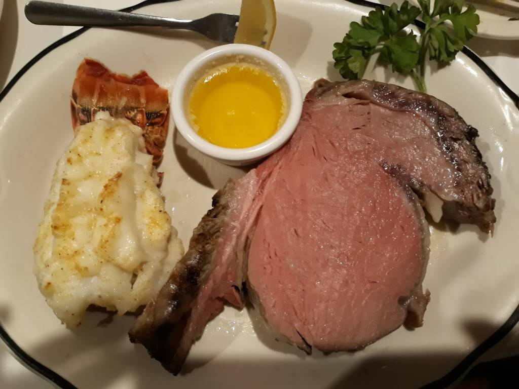 Corner House | restaurant | 1521 Washington Ave, Racine, WI 53403, USA | 2626371295 OR +1 262-637-1295