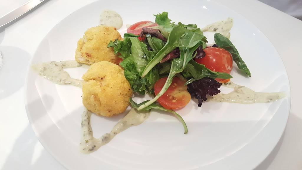 The Wright | restaurant | 1071 5th Ave, New York, NY 10128, USA | 2124275690 OR +1 212-427-5690