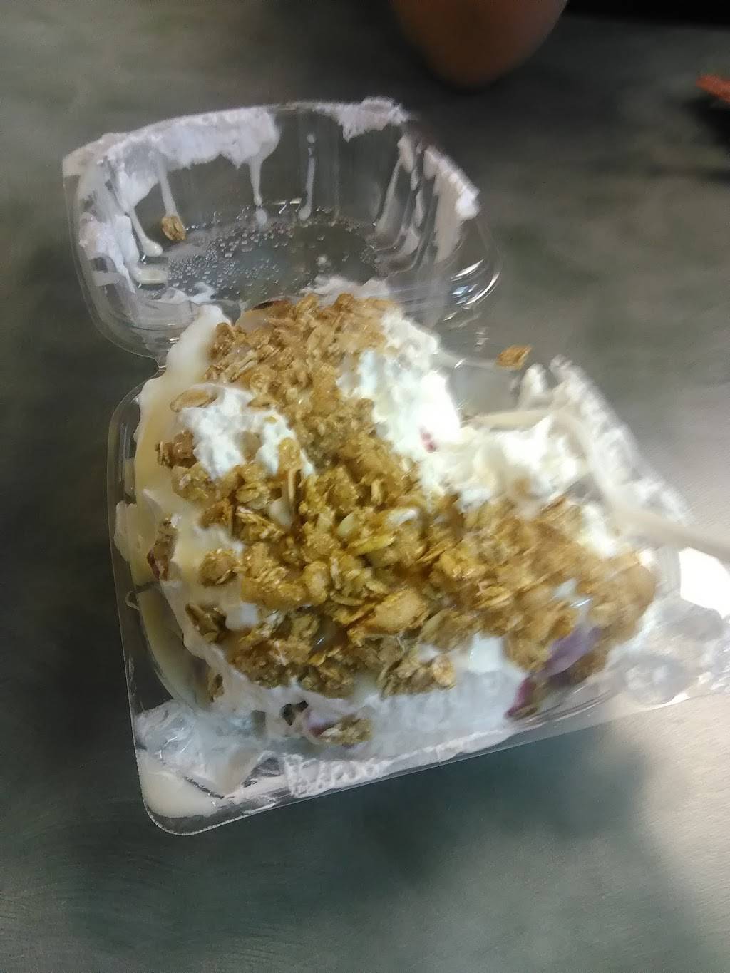 Paleteria El Potrillo | restaurant | 8548 S Commercial Ave, Chicago, IL 60617, USA | 7733740673 OR +1 773-374-0673