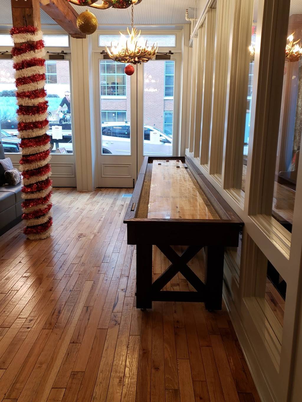 The Hall on Washington St. | restaurant | 108 W Washington St, Louisville, KY 40202, USA | 5028224937 OR +1 502-822-4937