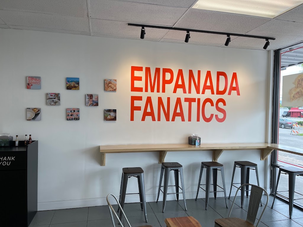 Lazo Empanadas | meal takeaway | 908 NE 62nd St, Oakland Park, FL 33334, USA | 7546009334 OR +1 754-600-9334