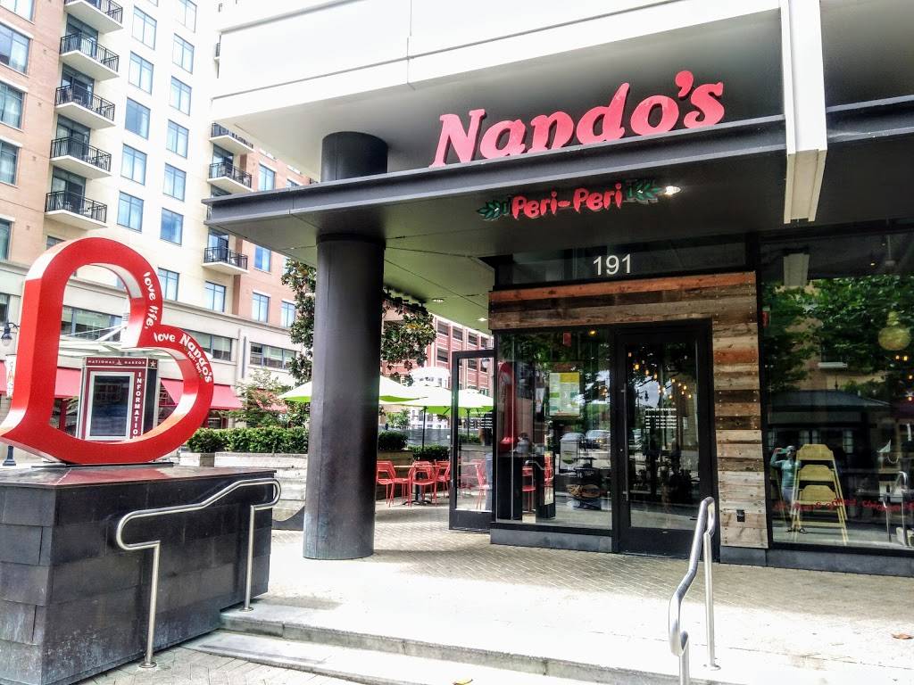 Nandos Peri-Peri | restaurant | 191 American Way, Oxon Hill, MD 20745, USA | 3016868388 OR +1 301-686-8388
