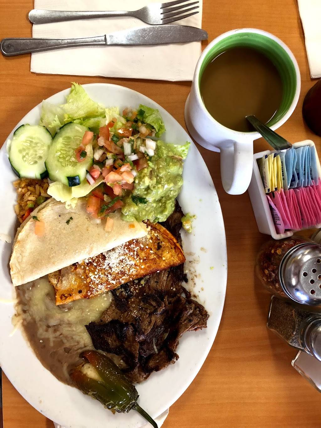 Villa Cariño Mexican Food & Mariscos | restaurant | 1066 N Hacienda Blvd, La Puente, CA 91745, USA | 6269182978 OR +1 626-918-2978