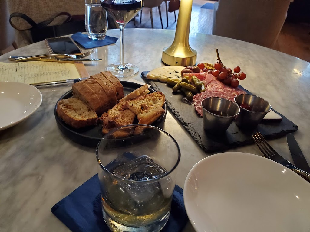 Bridges & Bourbon | restaurant | 930 Penn Ave, Pittsburgh, PA 15222, USA | 4125864287 OR +1 412-586-4287