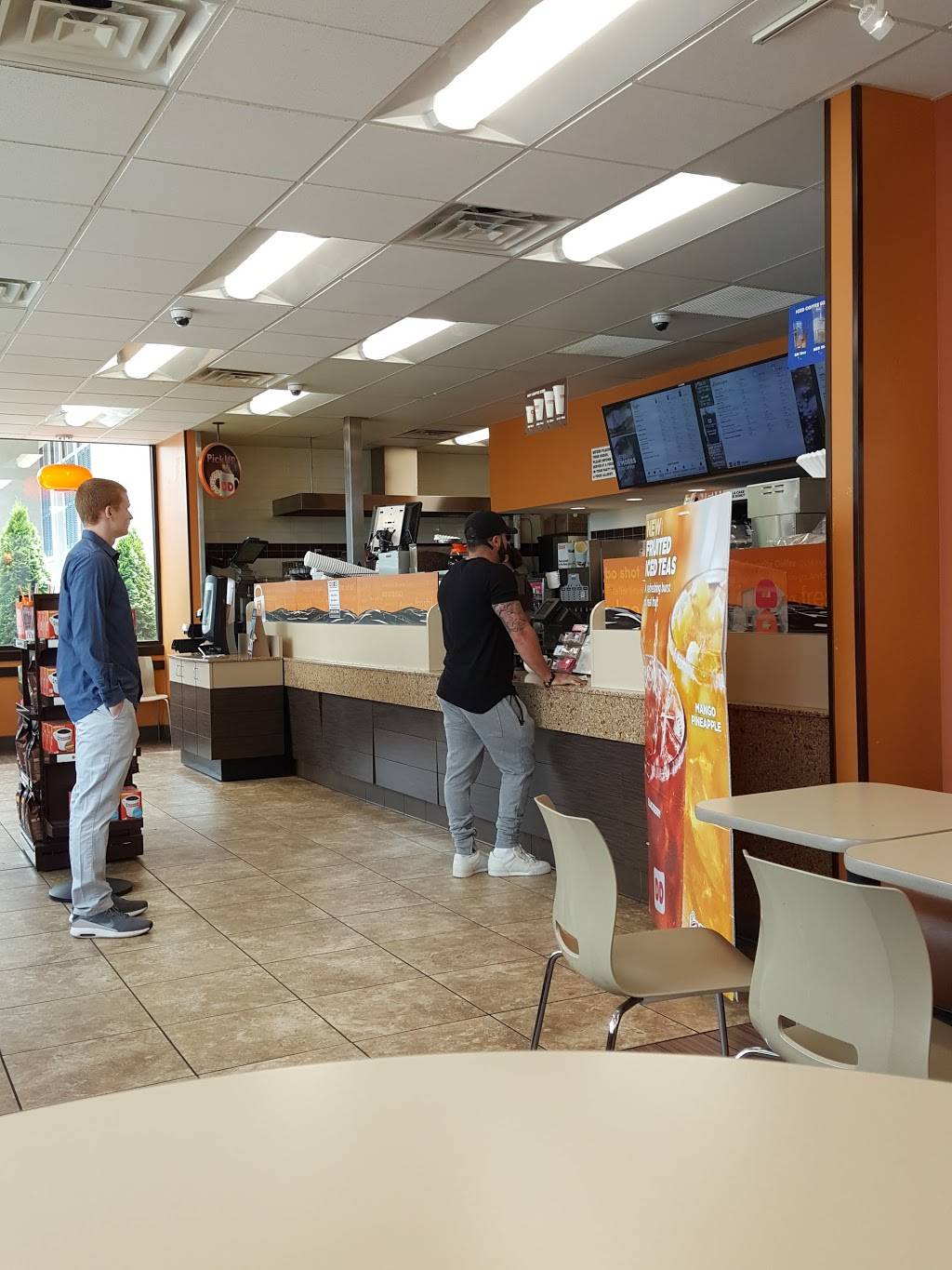 Dunkin | cafe | 250 Main St, New Paltz, NY 12561, USA | 8452550505 OR +1 845-255-0505