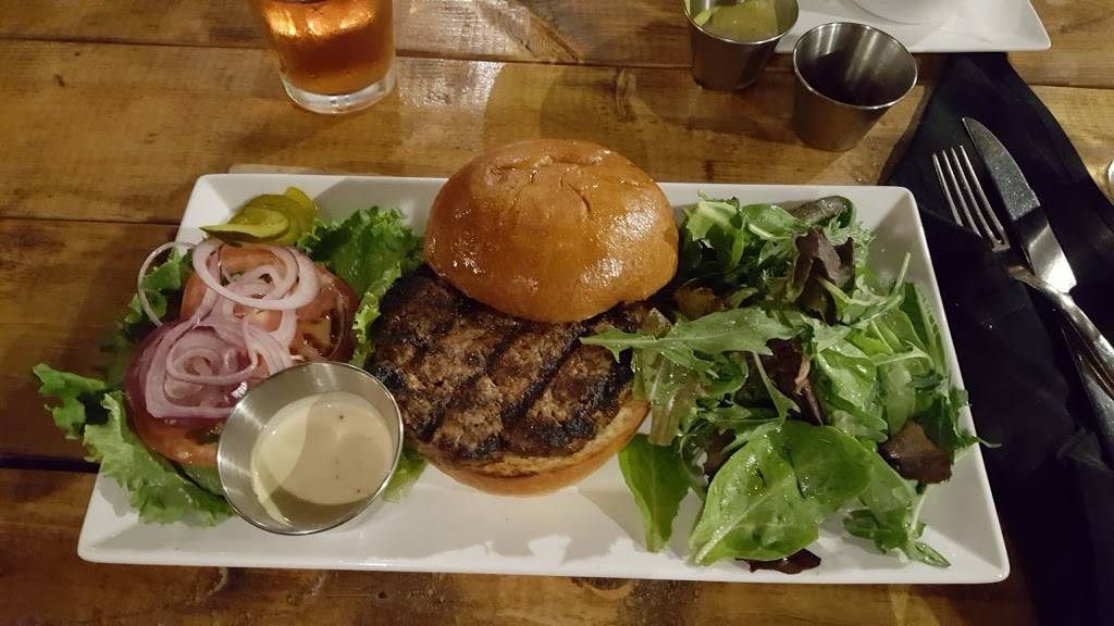 Beer Baron Bar & Kitchen | restaurant | 614 4th St, Santa Rosa, CA 95404, USA | 7077579294 OR +1 707-757-9294