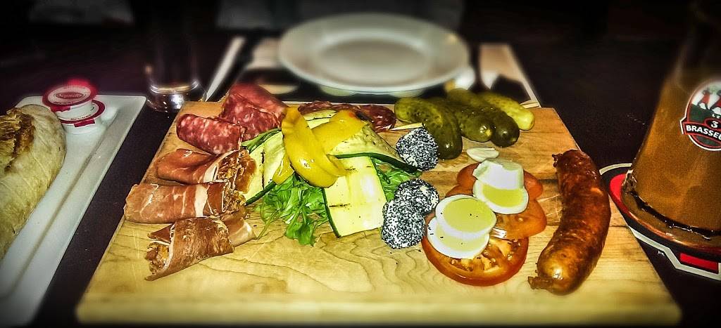 3 Brasseurs Laurier | restaurant | 2450 Boulevard Laurier, Québec, QC G1V 2L1, Canada | 4189146515 OR +1 418-914-6515