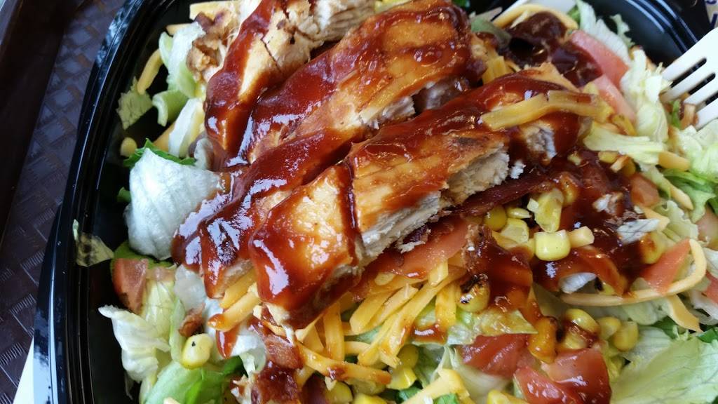 Wendys | restaurant | 9215 Evan Way, Bluffton, SC 29910, USA | 8437069444 OR +1 843-706-9444