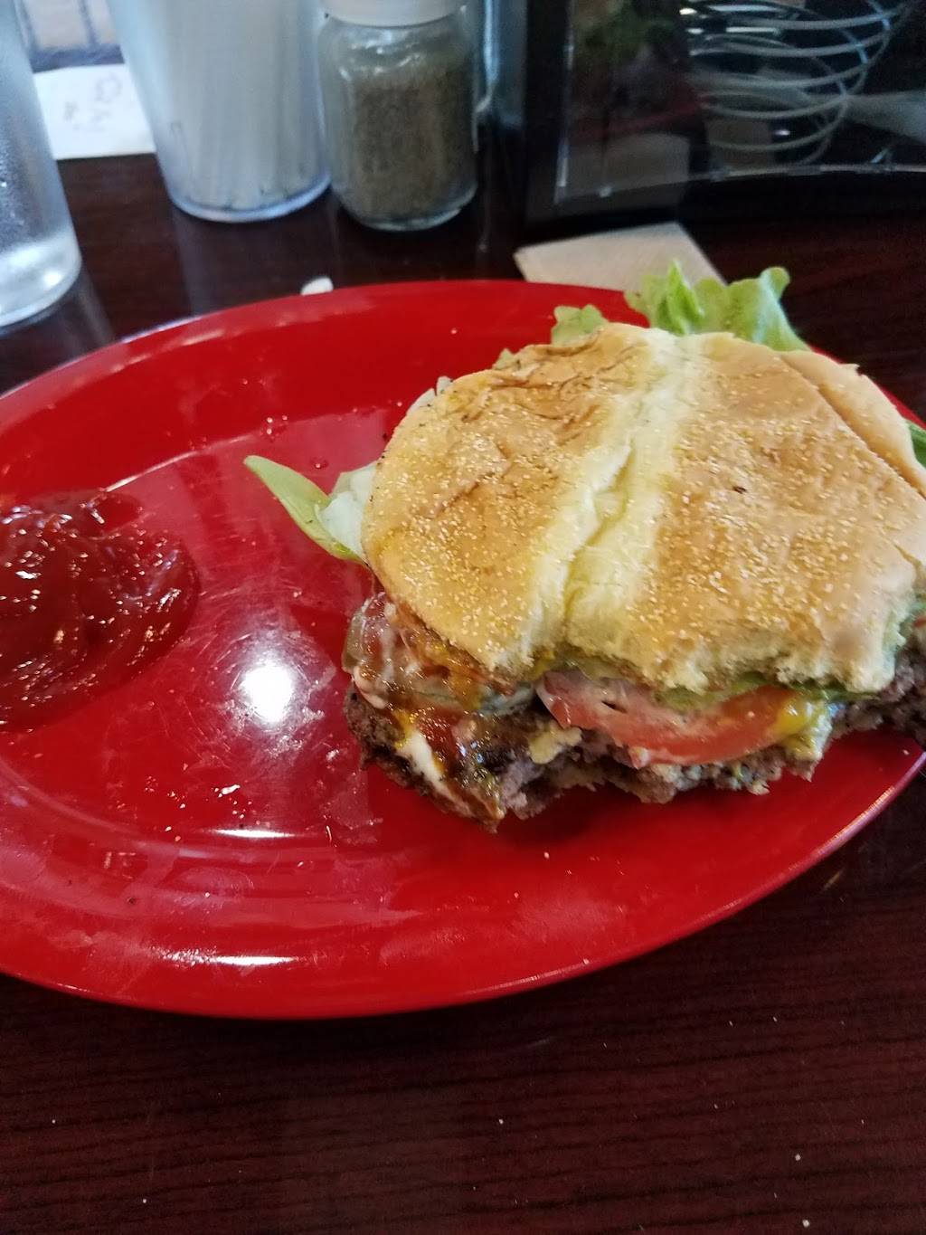 Barneys Tap & Grill | restaurant | 3412, 147 S Main St, Hiawassee, GA 30546, USA | 7069703799 OR +1 706-970-3799