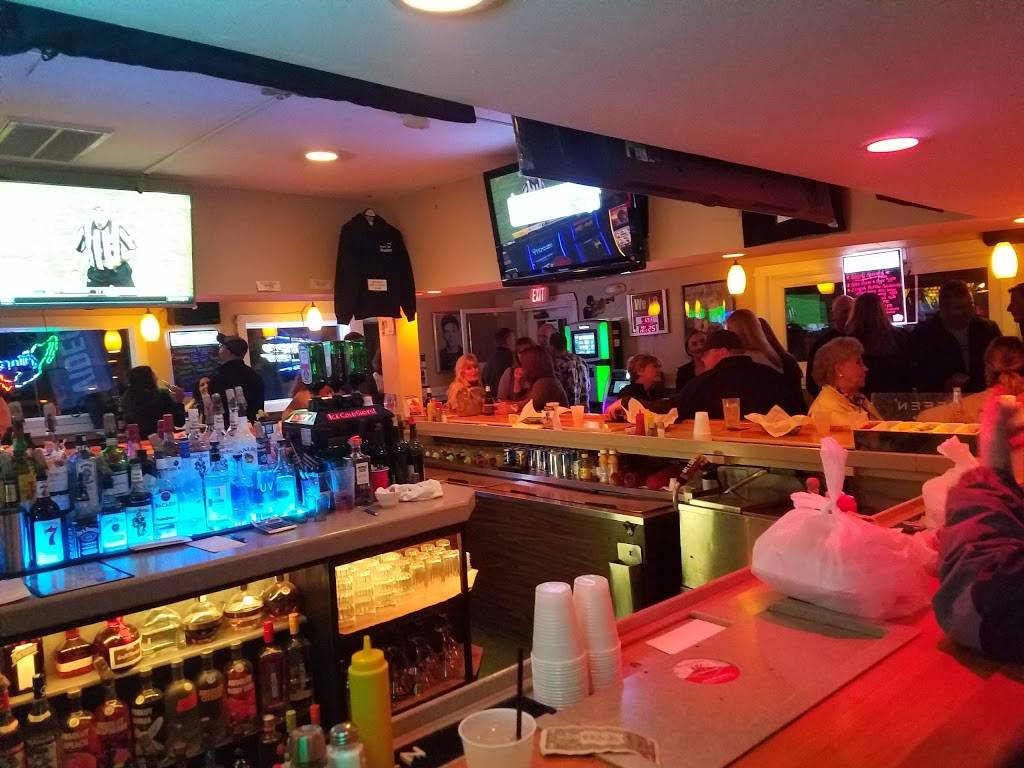 Max & Boyds Hideout, Inc | restaurant | 25344 W Richmond Ave, Antioch, IL 60002, USA | 8478389121 OR +1 847-838-9121