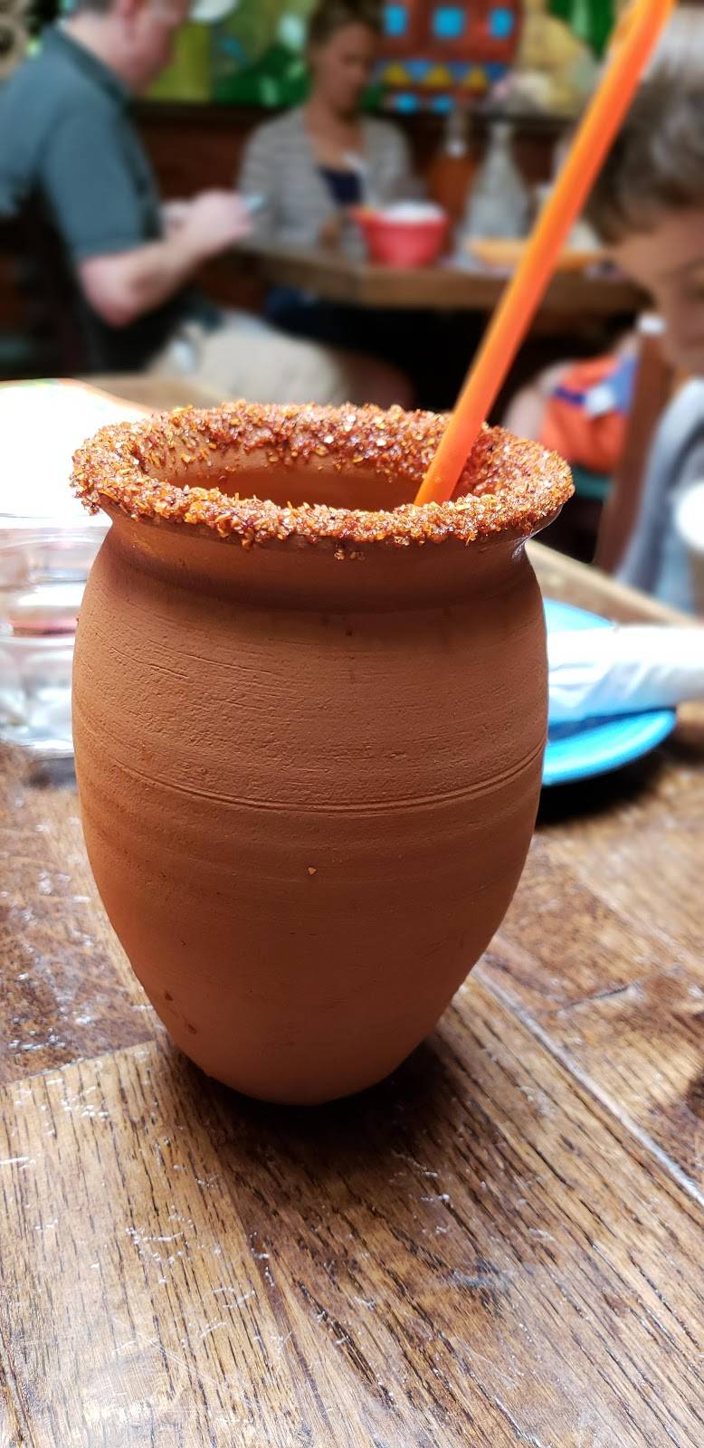 Lalos Restaurant | restaurant | 3011 S Harlem Ave, Berwyn, IL 60402, USA | 7084849311 OR +1 708-484-9311