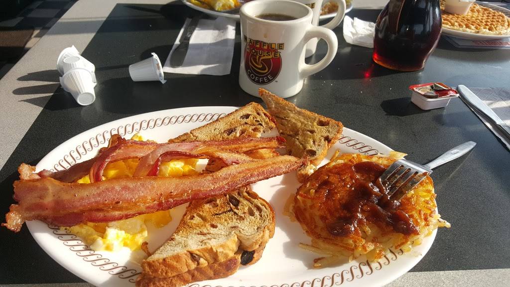 Waffle House | meal takeaway | 75 E Meighan Blvd, Gadsden, AL 35903, USA | 2565478736 OR +1 256-547-8736