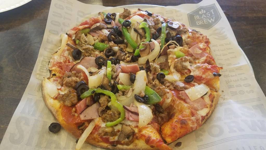Blast 825 Pizza | restaurant | 1132 Galleria Blvd, Roseville, CA 95678, USA | 9167730880 OR +1 916-773-0880