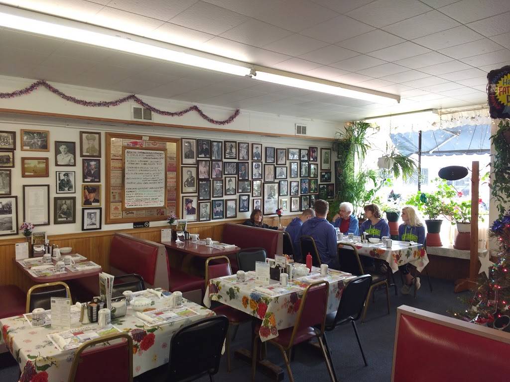 Trailside Restaurant | restaurant | 4723 1st St, New Era, MI 49446, USA | 2318616446 OR +1 231-861-6446