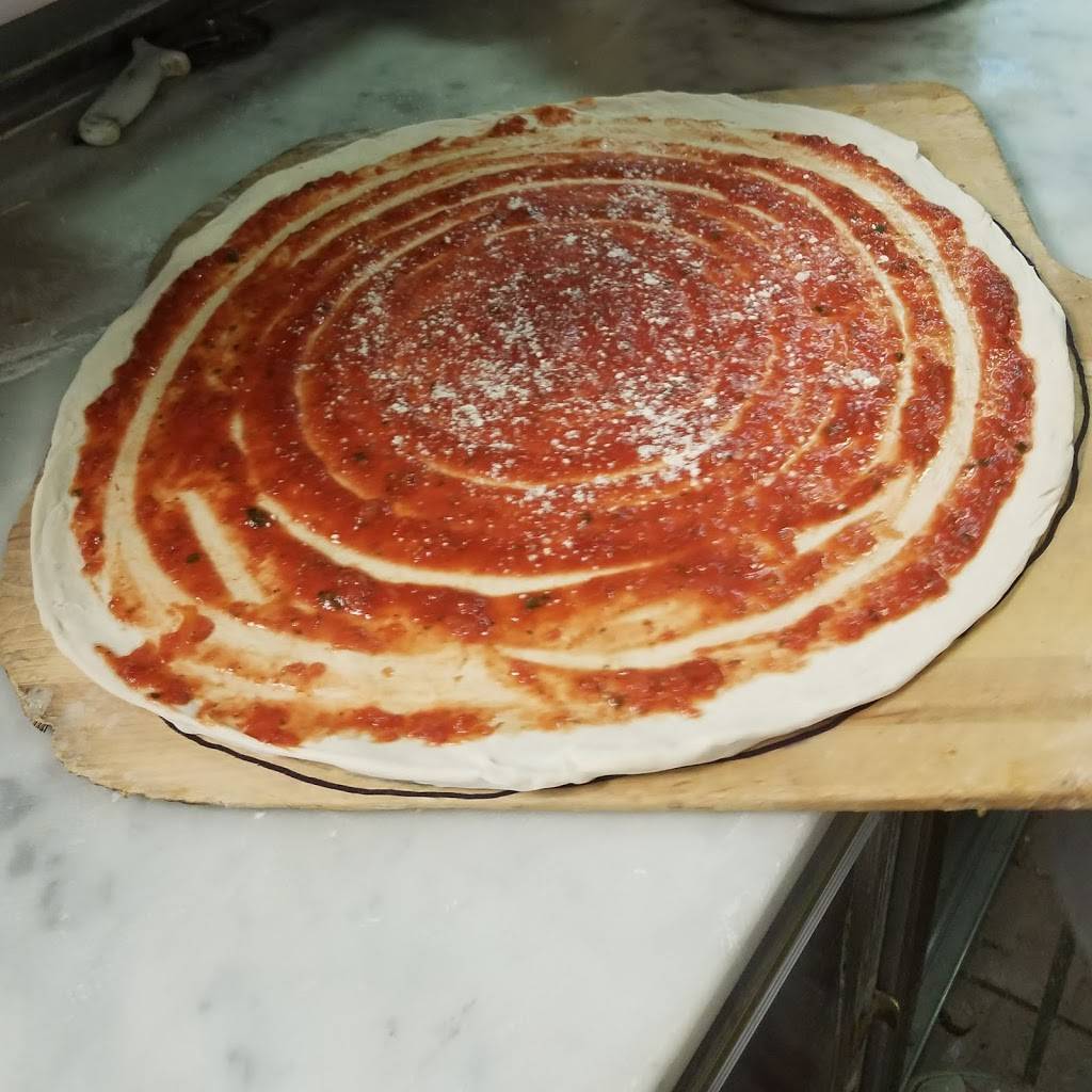 Gutis Pizza | restaurant | 625 Mt Clinton Pike, Harrisonburg, VA 22802, USA | 5404331055 OR +1 540-433-1055