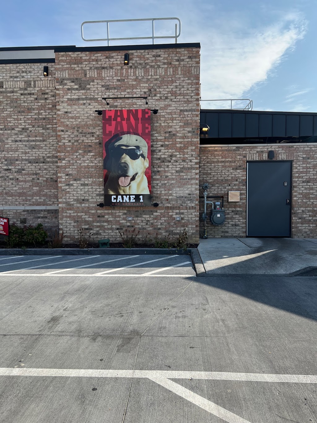 Raising Canes Chicken Fingers | meal takeaway | 2800 Commerce Dr, Coralville, IA 52241, USA | 3195313990 OR +1 319-531-3990