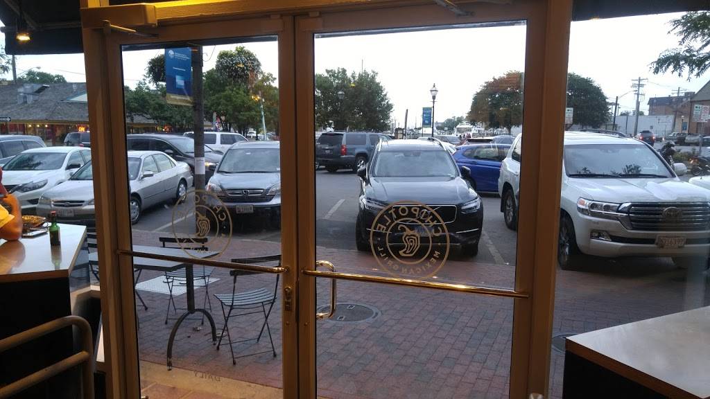Chipotle Mexican Grill | restaurant | 36 Market Space, Annapolis, MD 21401, USA | 4102687586 OR +1 410-268-7586