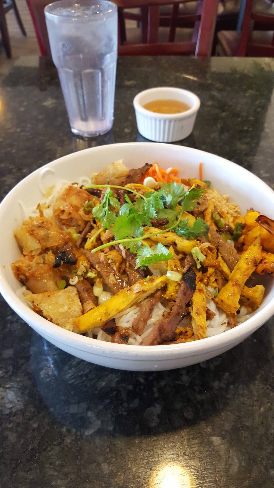 Pho 7 | restaurant | 10009 E Hampden Ave, Denver, CO 80231, USA | 3037521065 OR +1 303-752-1065