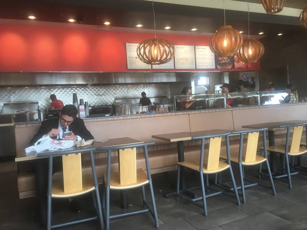 Panda Express | meal takeaway | 960 S Waukegan Rd, Waukegan, IL 60085, USA | 8474739077 OR +1 847-473-9077