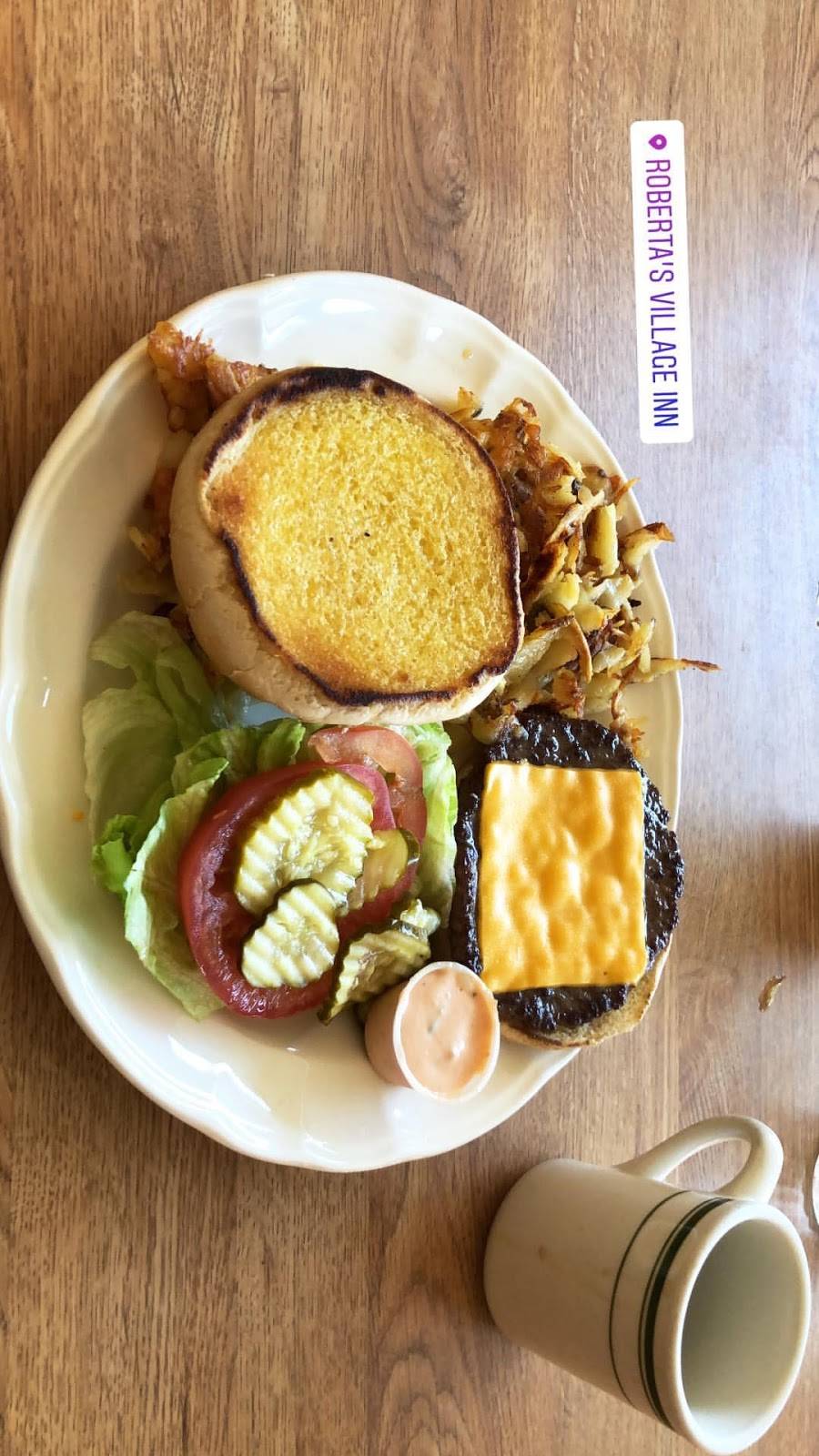 Robertas Village Inn | restaurant | 2326 D St, La Verne, CA 91750, USA | 9095961513 OR +1 909-596-1513