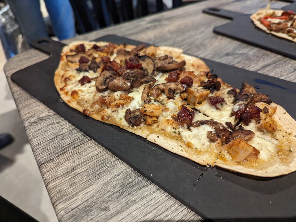 Southern Hills Gastropub | restaurant | 2685 Celanese Rd Suite 112, Rock Hill, SC 29732, USA | 8033292335 OR +1 803-329-2335