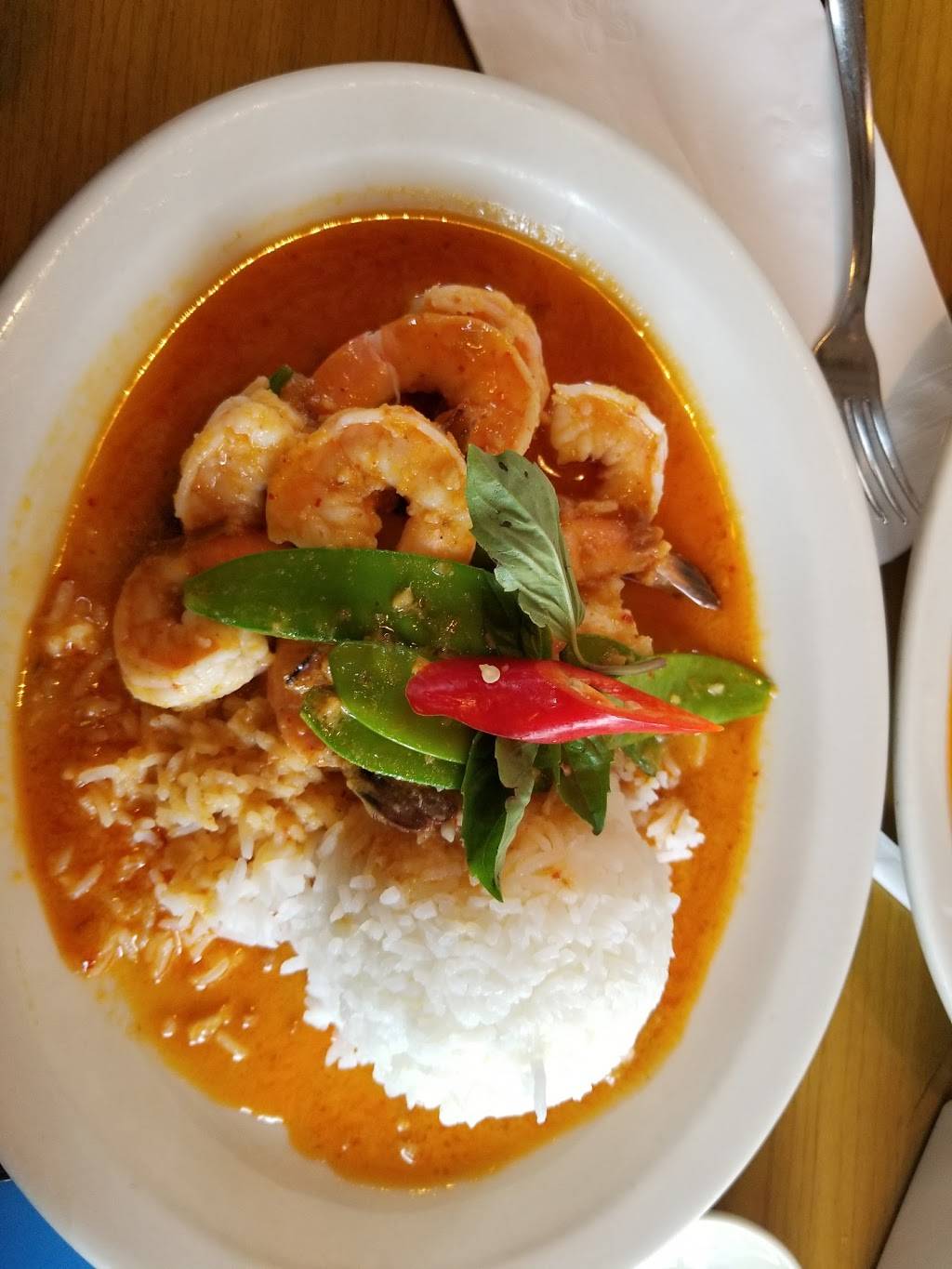 Rearn Thai Restaurant | restaurant | 5120 W Market St, Greensboro, NC 27409, USA | 3362925901 OR +1 336-292-5901