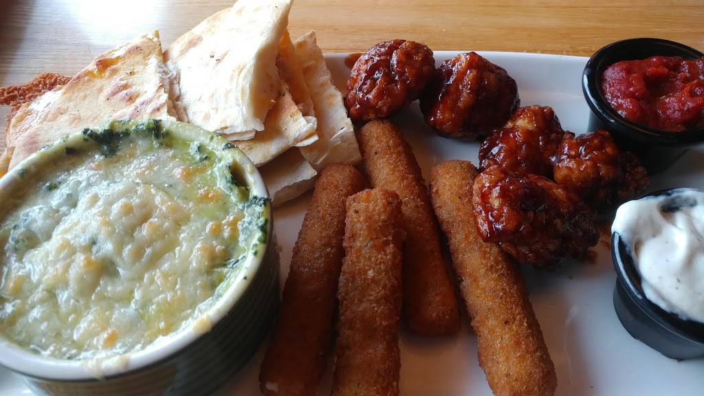 Applebees Grill + Bar | restaurant | 2810 Alexandria Pike, Highland Heights, KY 41076, USA | 8597812805 OR +1 859-781-2805