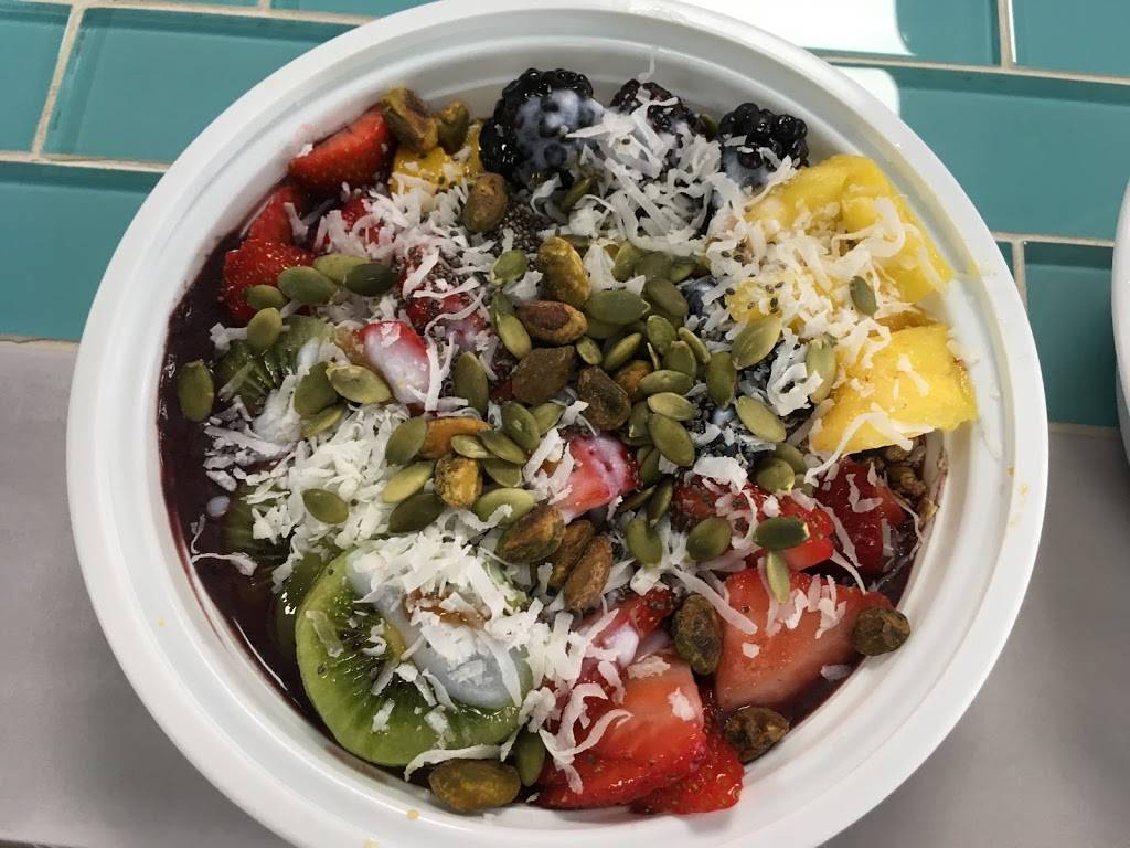Berry Boss Acai | restaurant | 4615 4th St N, St. Petersburg, FL 33703, USA | 7277670458 OR +1 727-767-0458