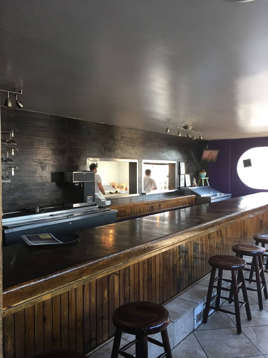 Las Lomas Grille | restaurant | 8 Railroad Ave, Hammonton, NJ 08037, USA | 6095673001 OR +1 609-567-3001