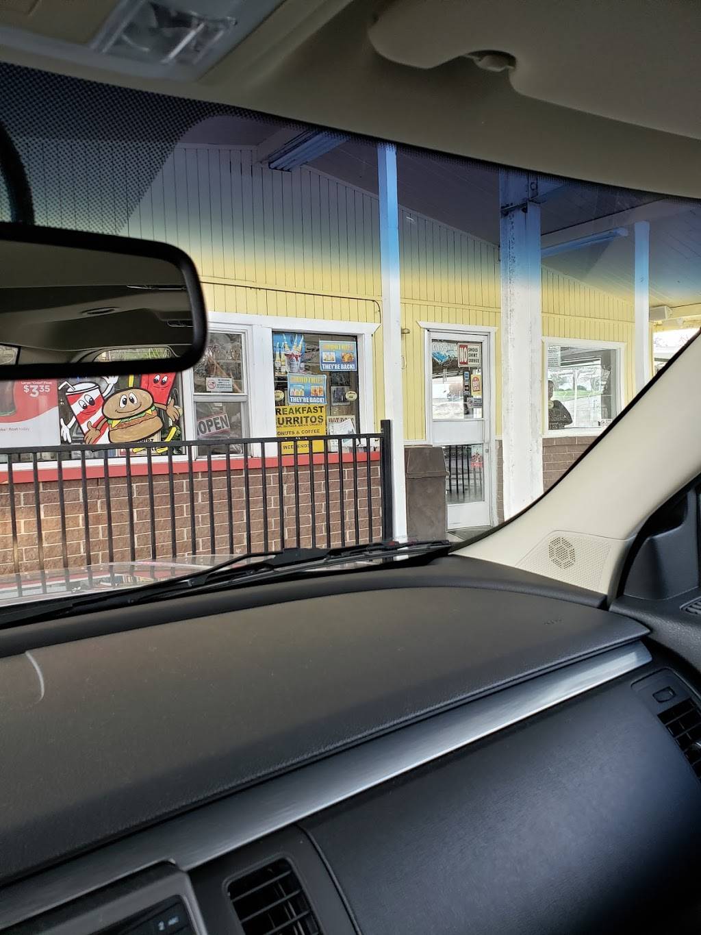 Debs Frosty | restaurant | 460 Pleasant Valley Rd, Diamond Springs, CA 95619, USA | 5306213327 OR +1 530-621-3327