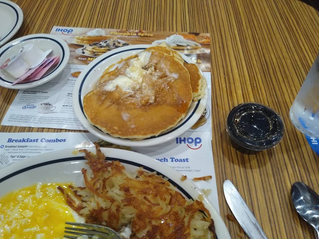 IHOP | restaurant | 855 Palm Bay Rd NE, West Melbourne, FL 32904, USA | 3212162089 OR +1 321-216-2089