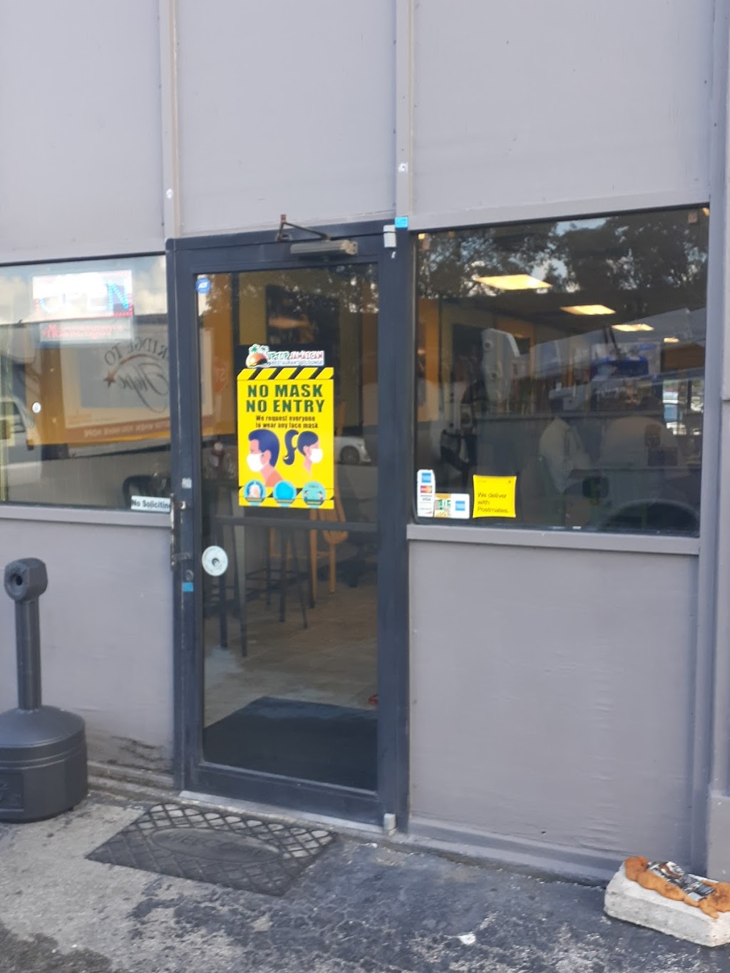 UPTOP JAMAICAN RESTAURANT & LOUNGE | restaurant | 18707 SW 107th Ave, Cutler Bay, FL 33157, USA | 3059647305 OR +1 305-964-7305