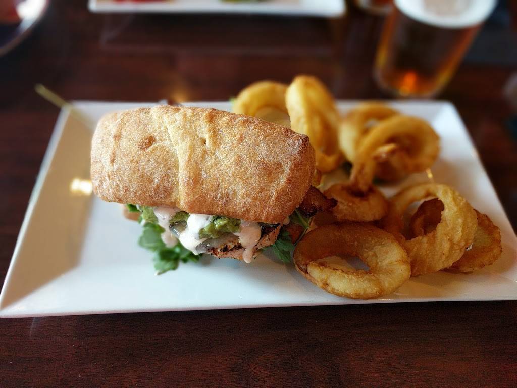 British Beer Company | restaurant | 1071 S Willow St, Manchester, NH 03103, USA | 6032320589 OR +1 603-232-0589