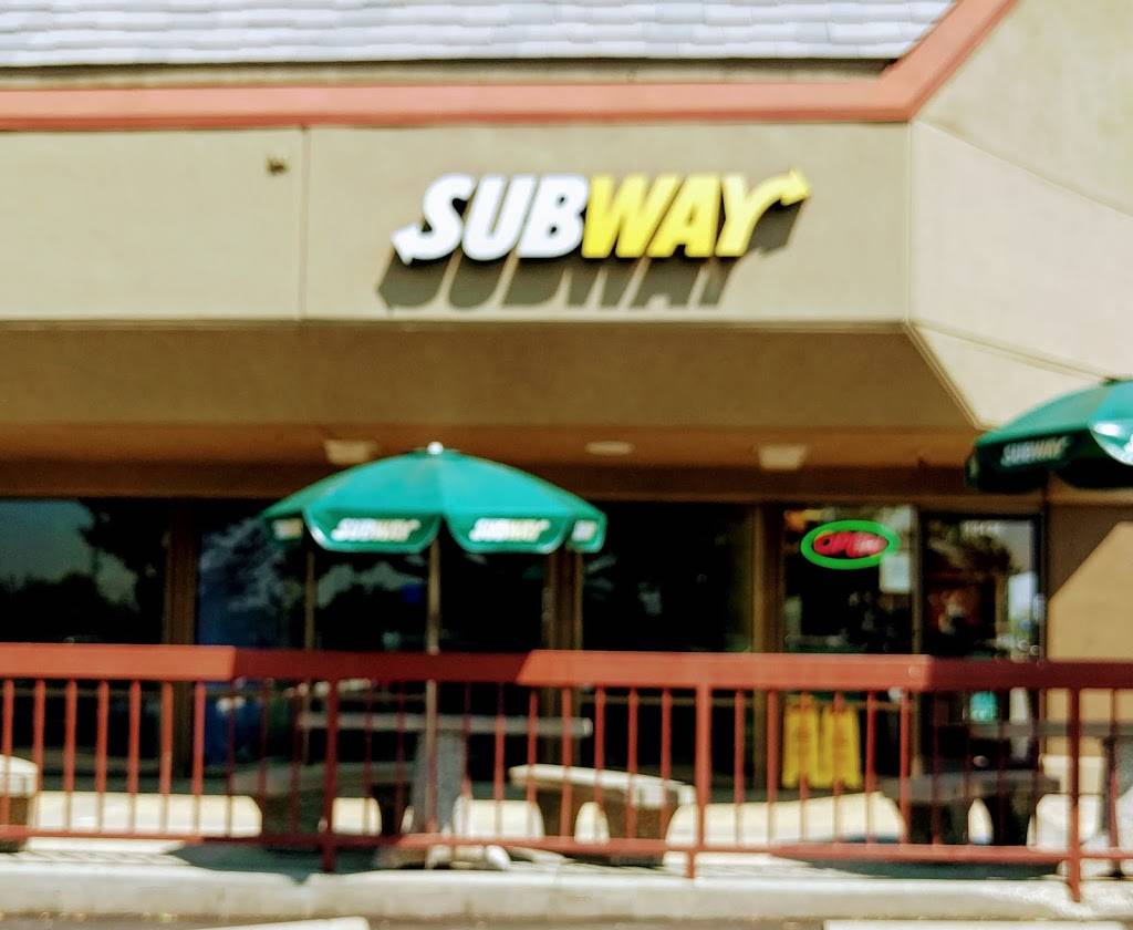 Subway | restaurant | 13424 Lincoln Way, Auburn, CA 95603, USA | 5308236058 OR +1 530-823-6058