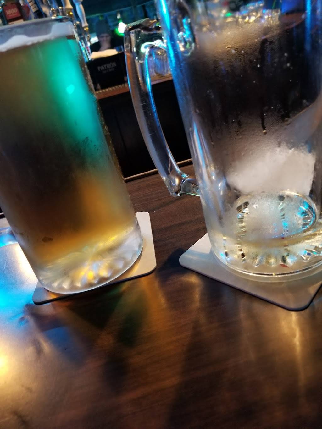 The Den | restaurant | 11437 Hawthorne Blvd, Hawthorne, CA 90250, USA | 3106441416 OR +1 310-644-1416